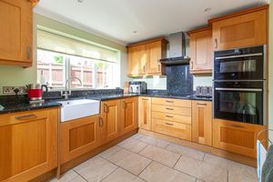 Kitchen- click for photo gallery
